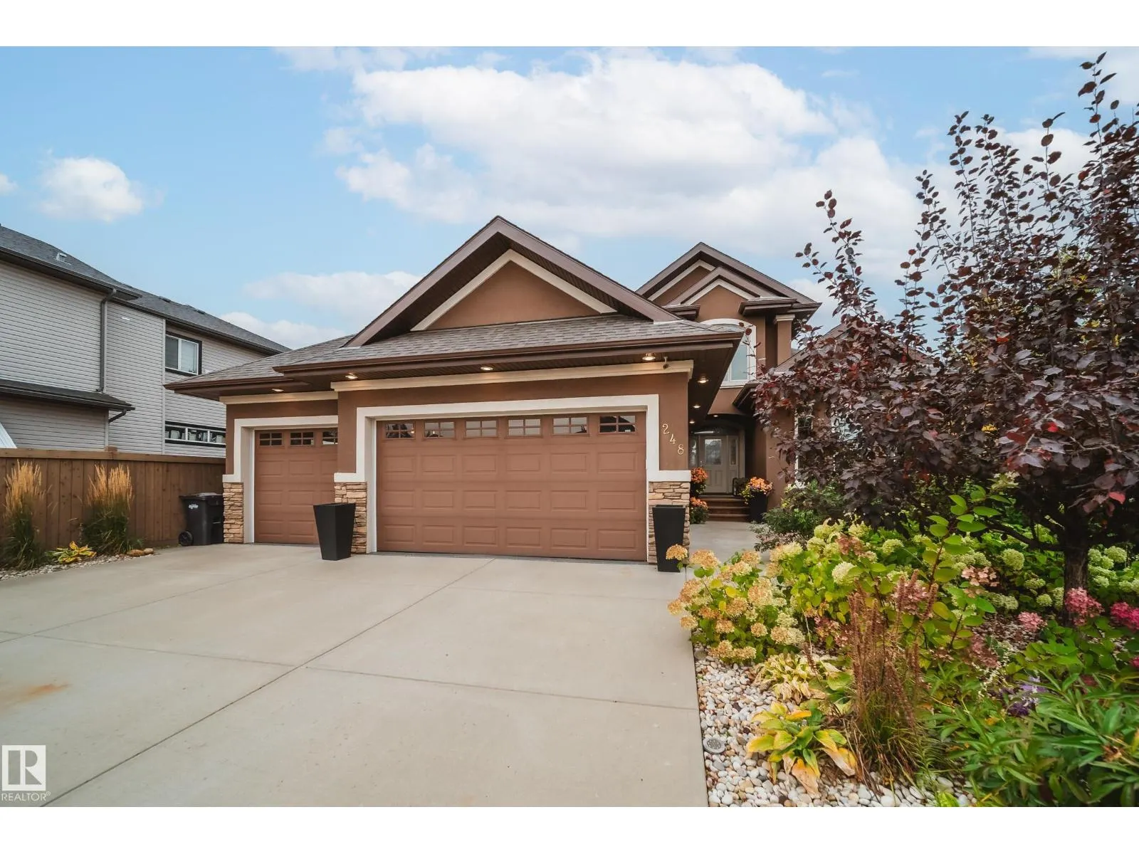 248 RAVINE DR