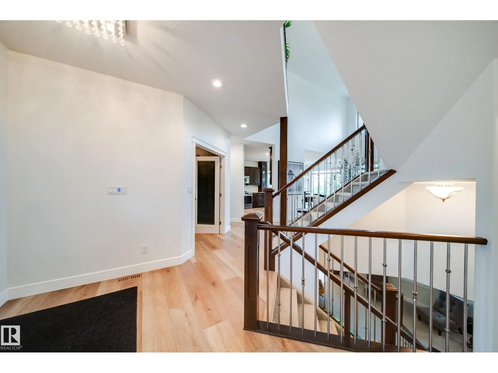 248 RAVINE DR