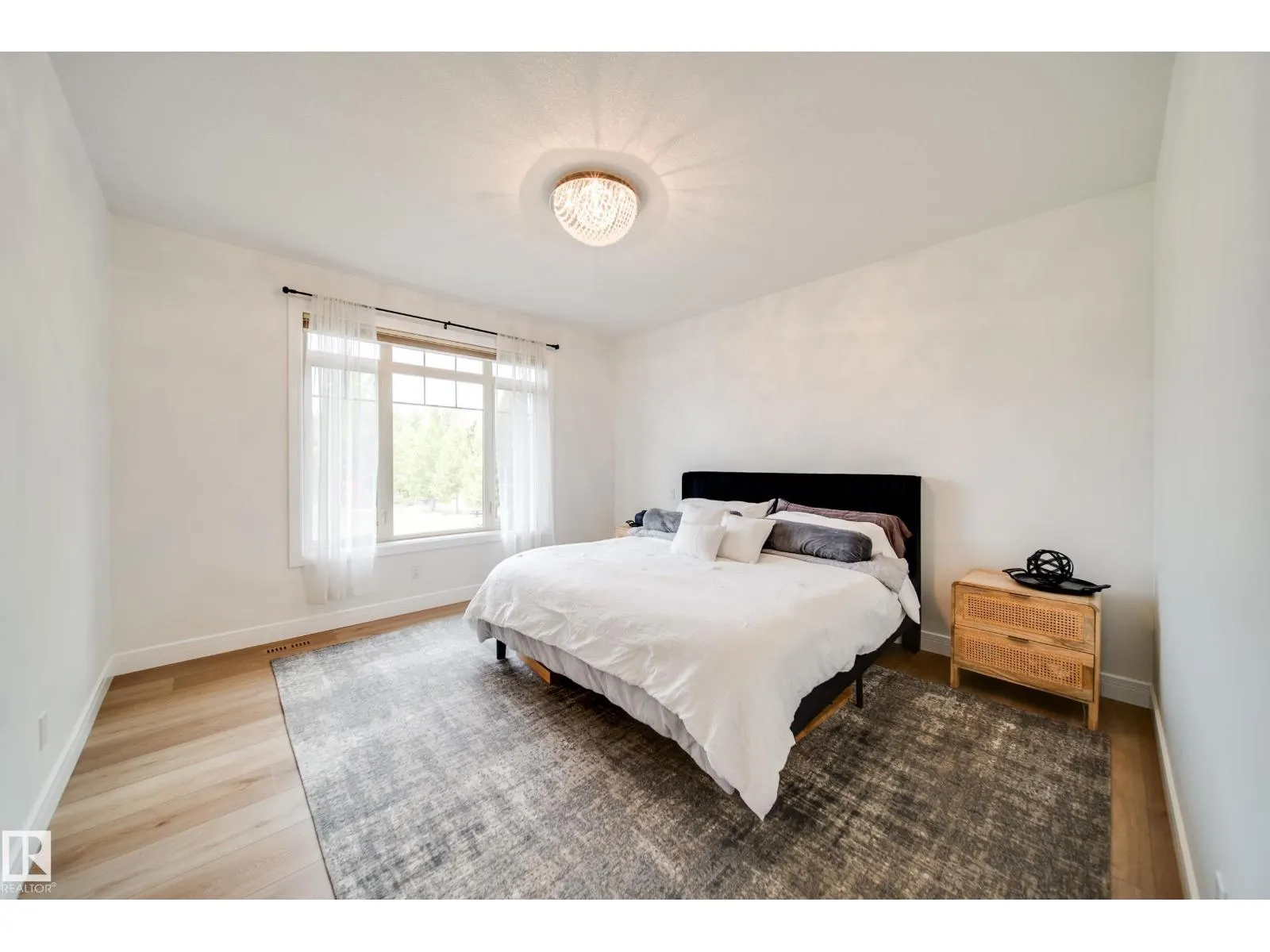 248 RAVINE DR