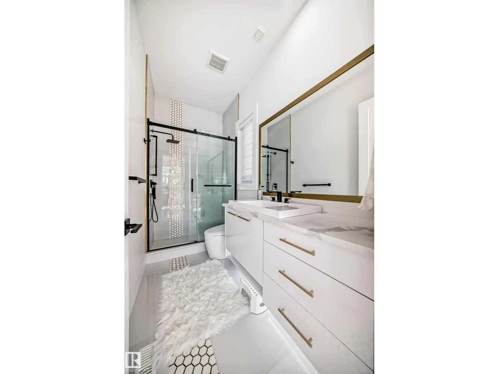 2747 WHEATON DR NW
