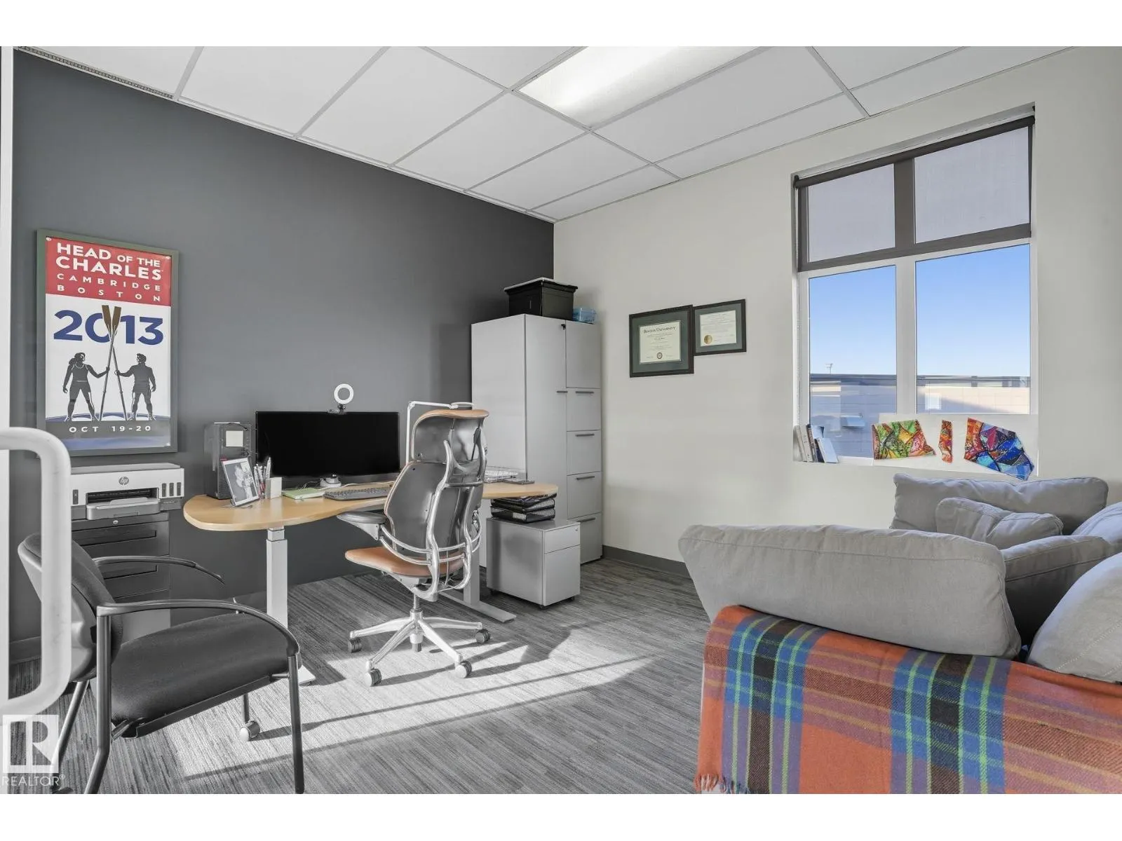 #201 5677 99 ST NW