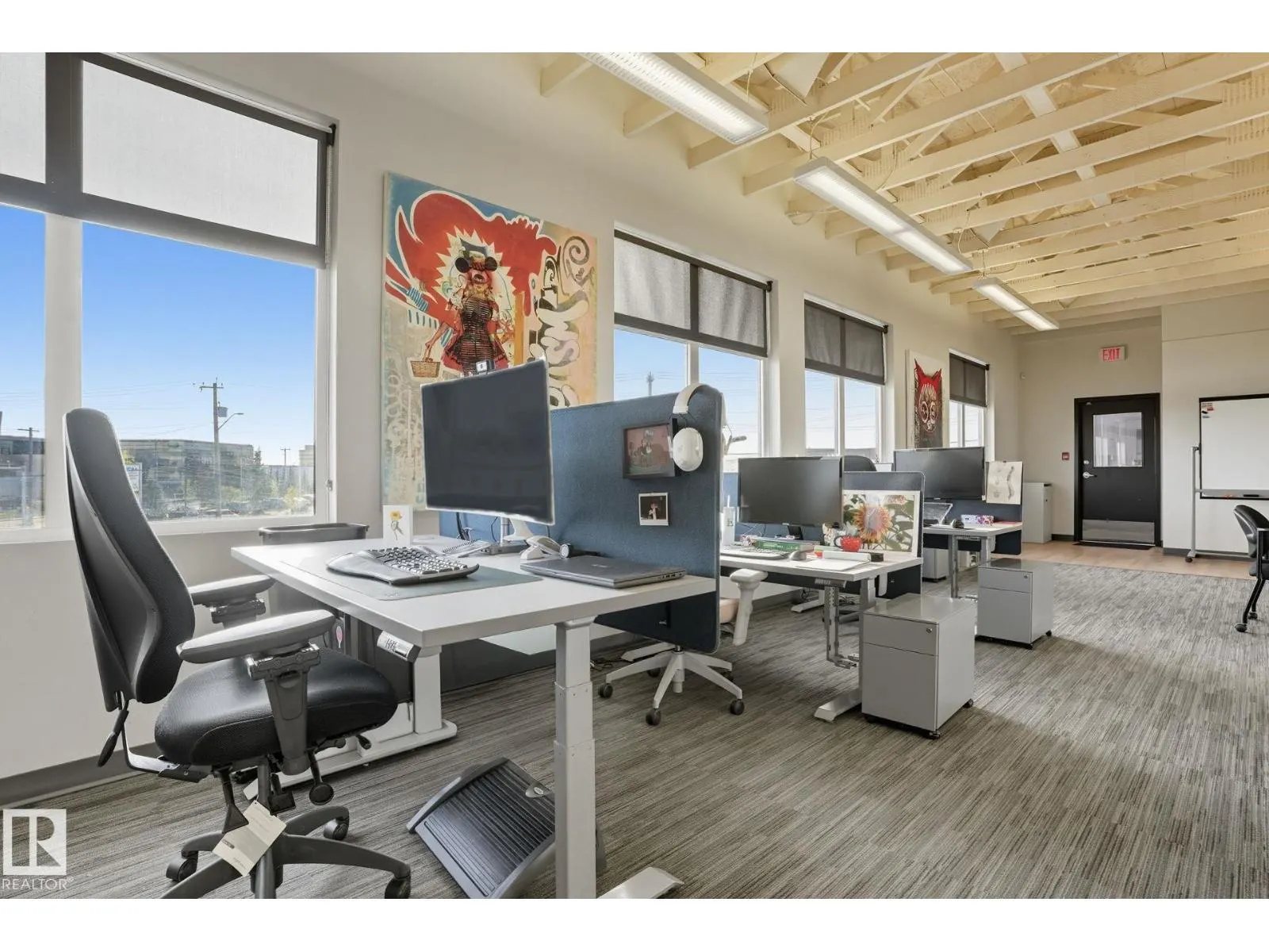 #201 5677 99 ST NW
