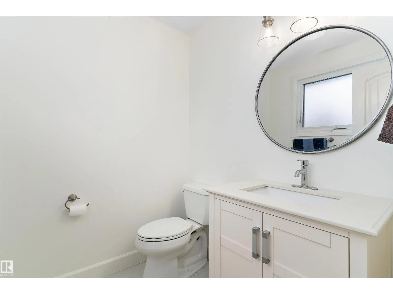 25 GRANT AV