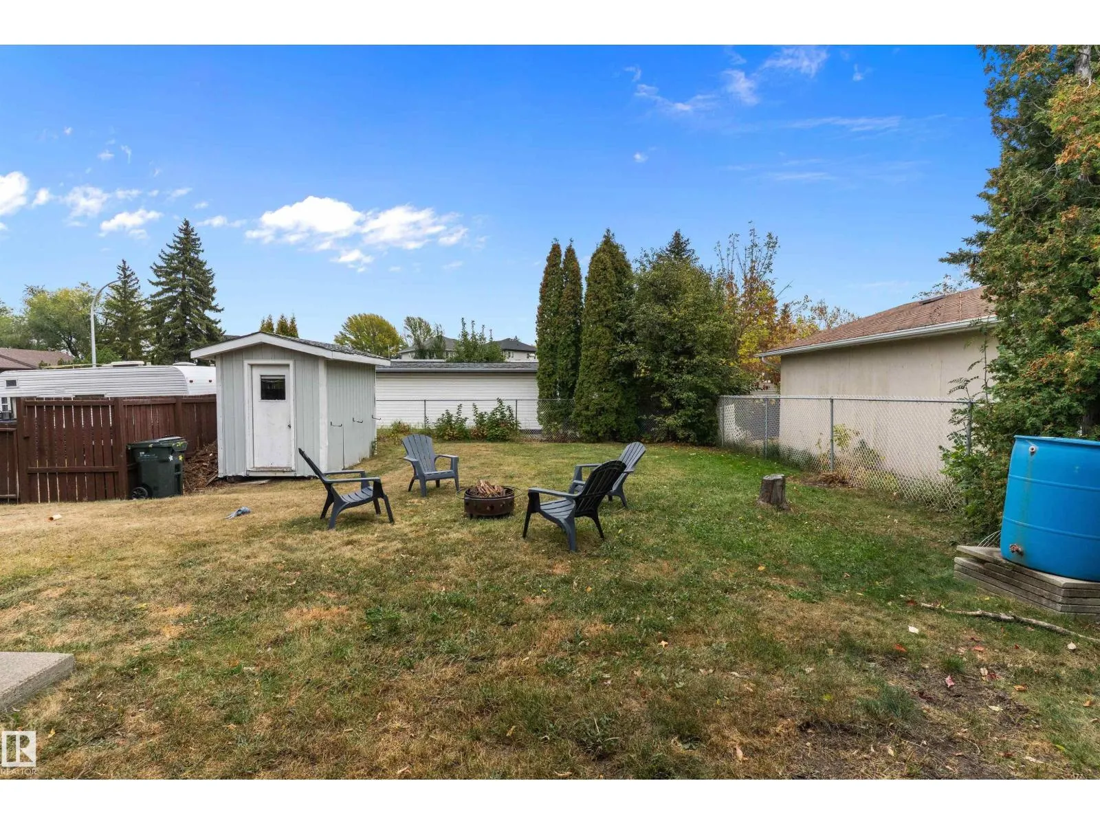 25 GRANT AV