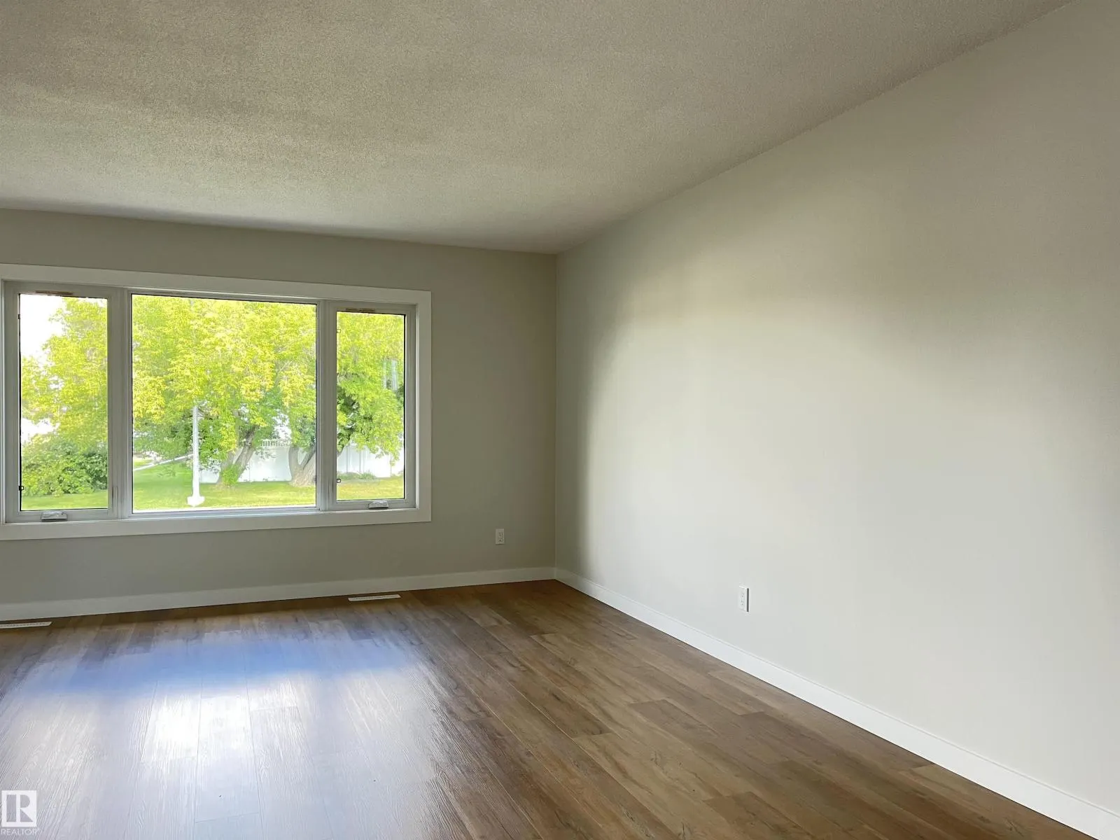 9108 169 ST NW