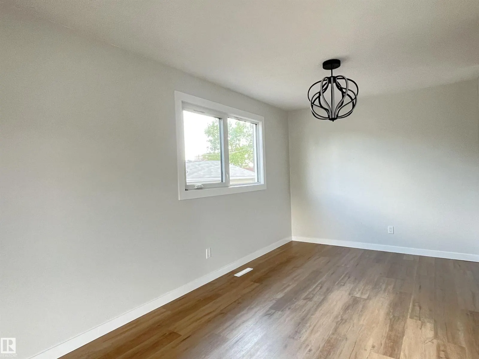 9108 169 ST NW