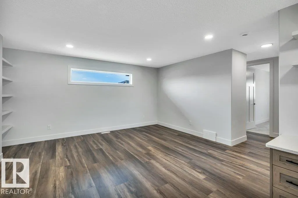 13 HILLWOOD TC