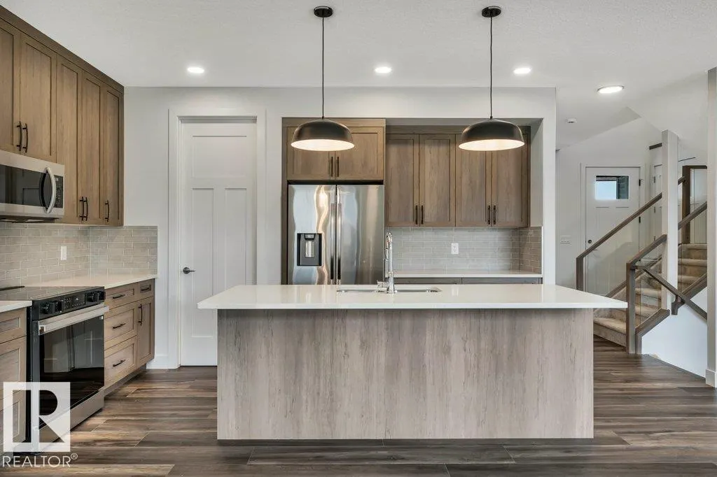 13 HILLWOOD TC