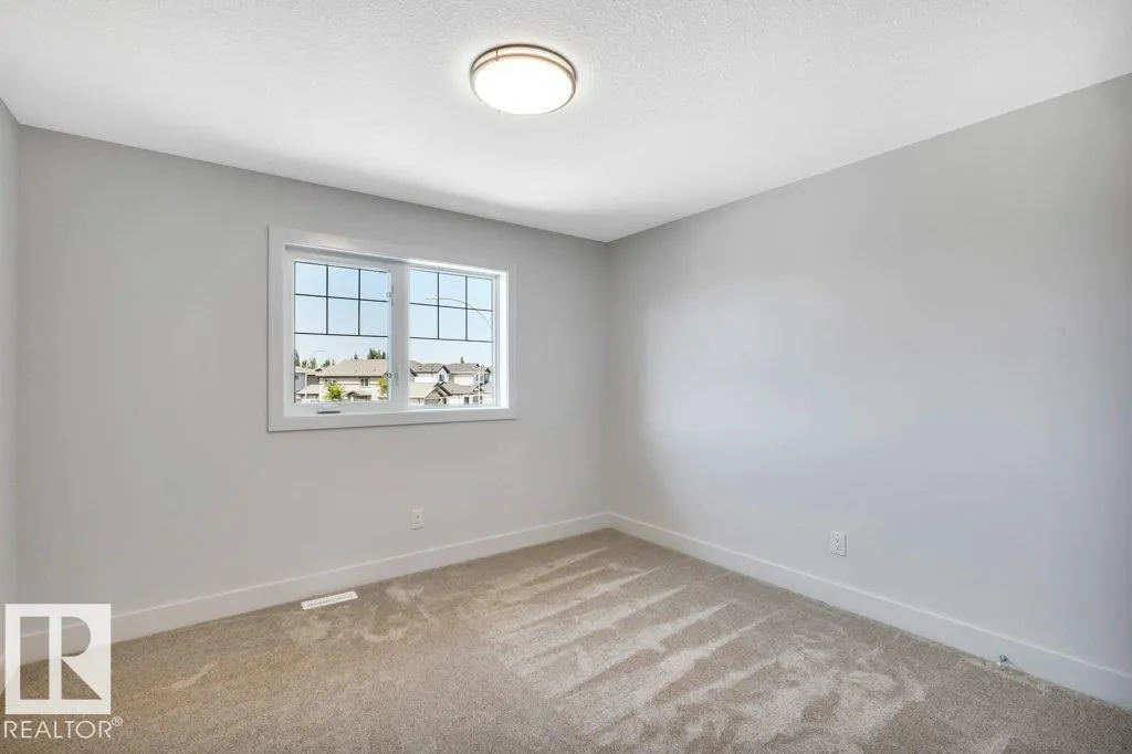 13 HILLWOOD TC