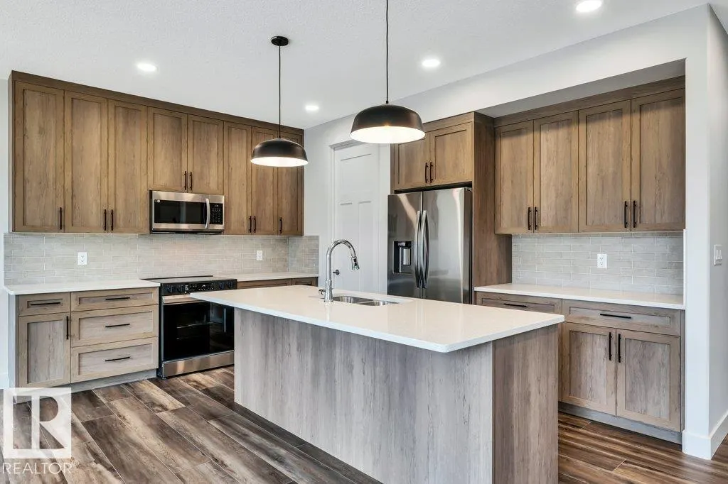 13 HILLWOOD TC