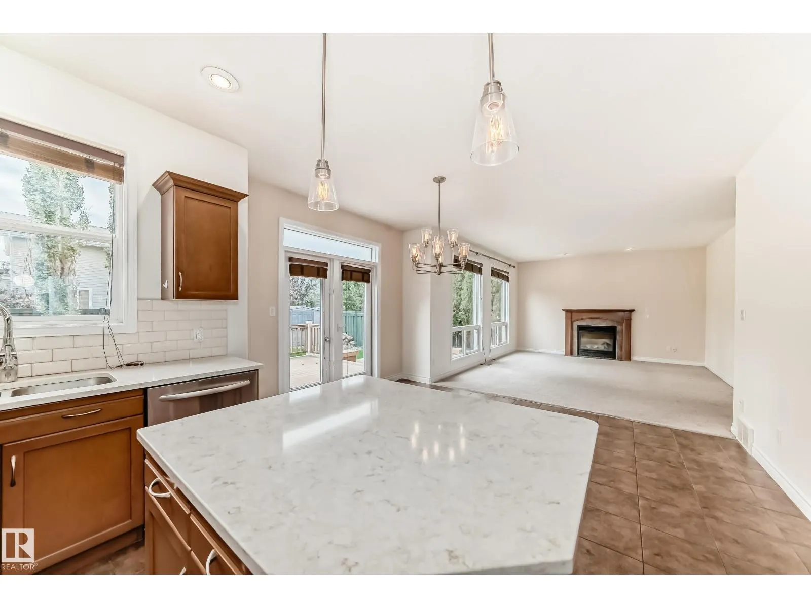 2340 RUTHERFORD WY SW