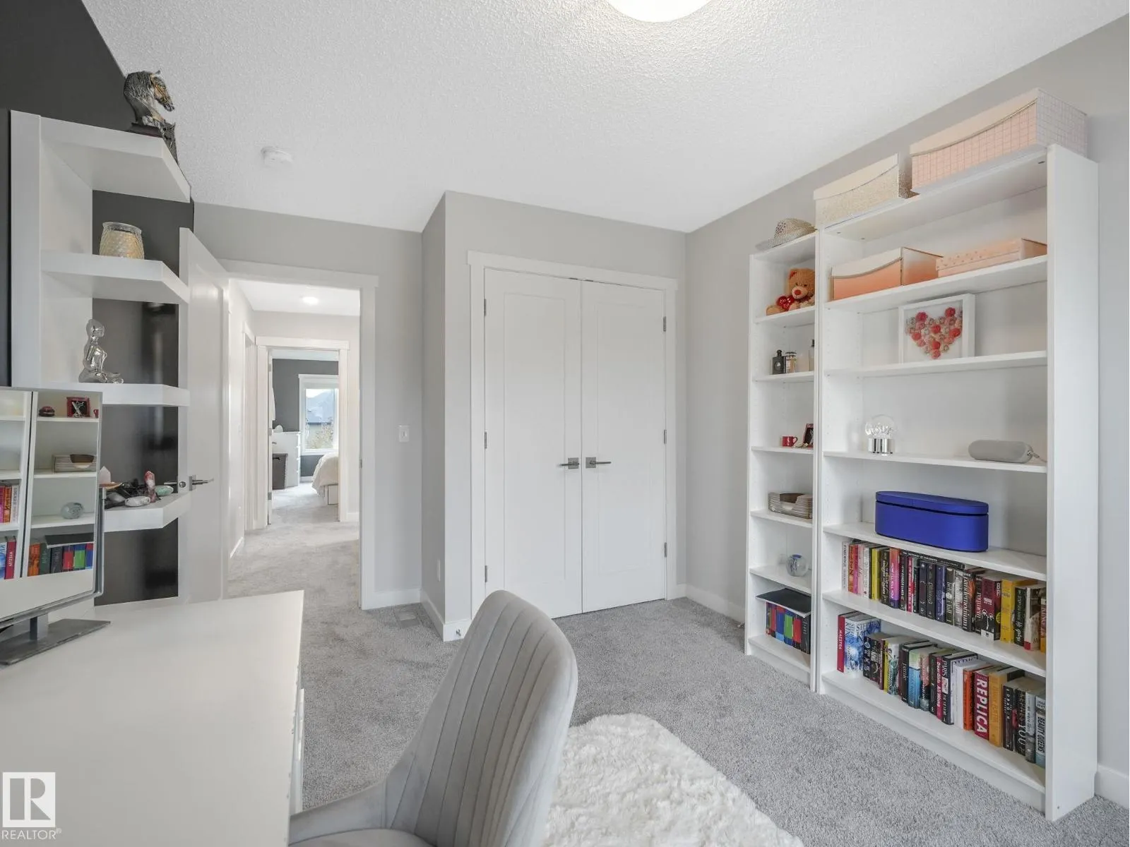 103 AMBERLEY WY