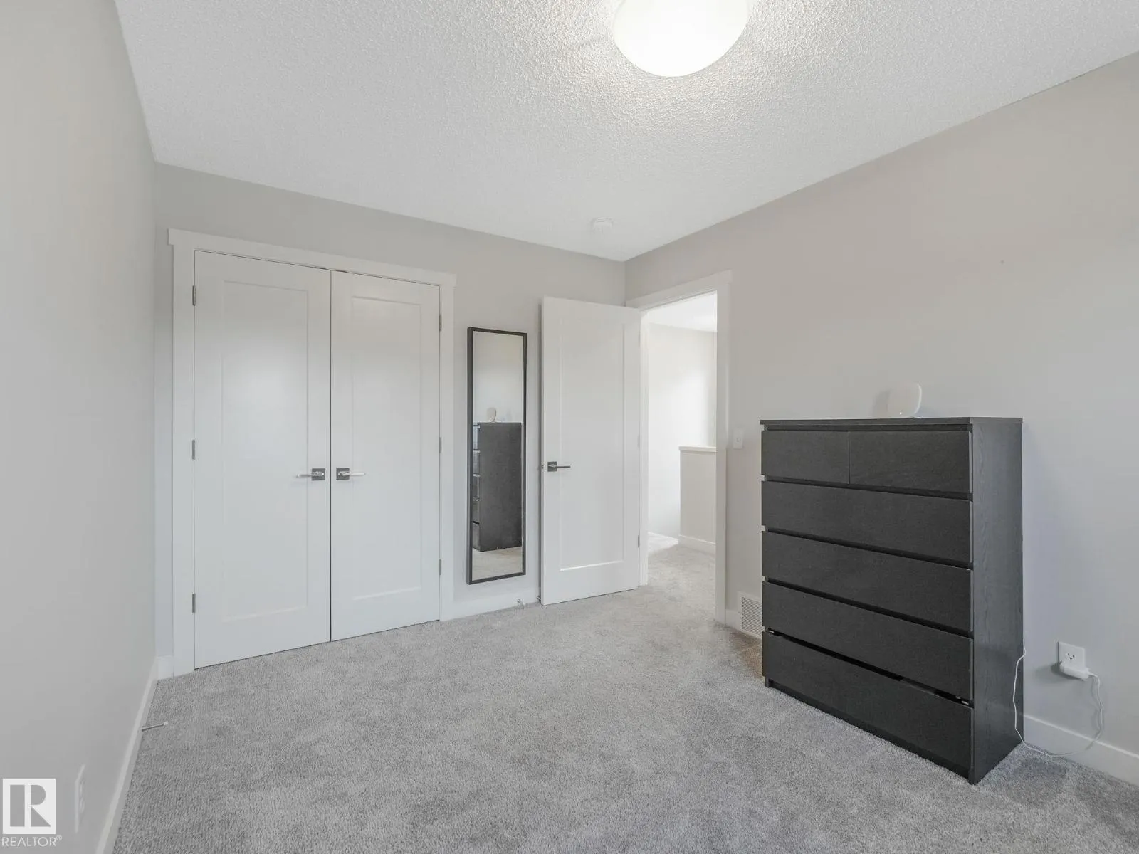103 AMBERLEY WY