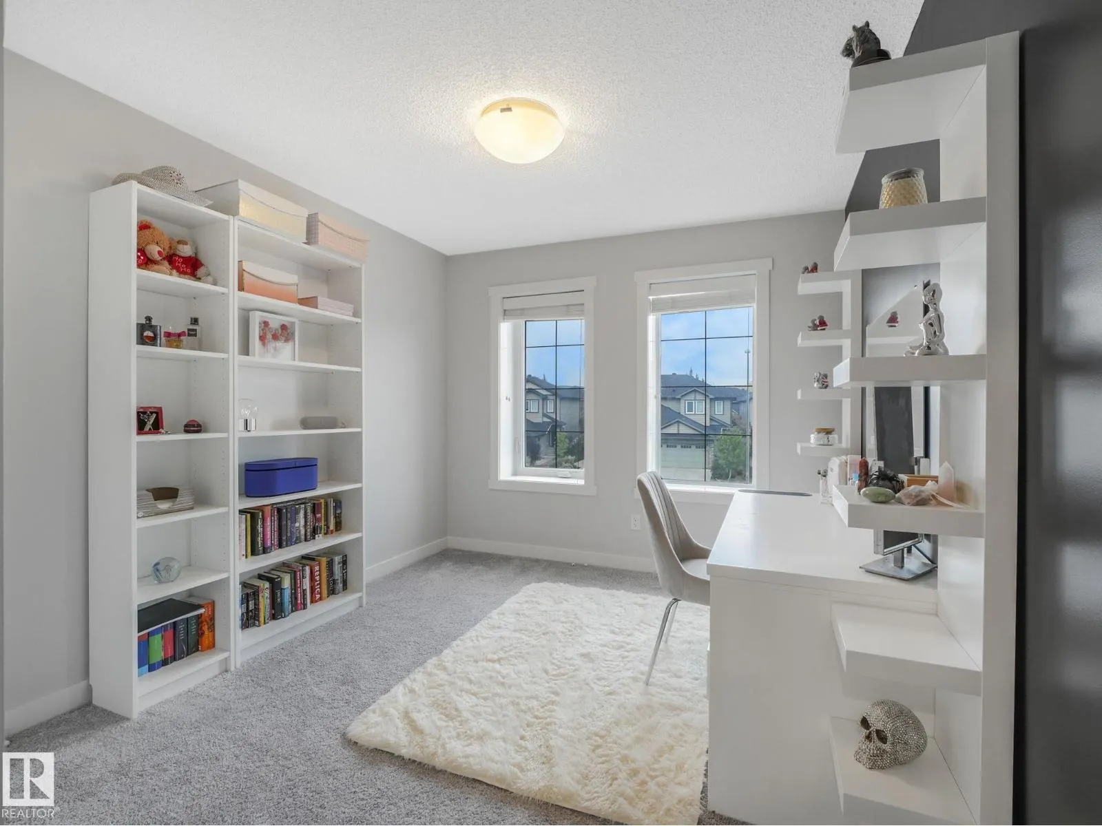 103 AMBERLEY WY