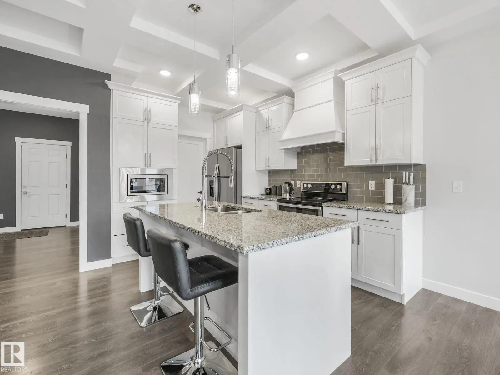 103 AMBERLEY WY