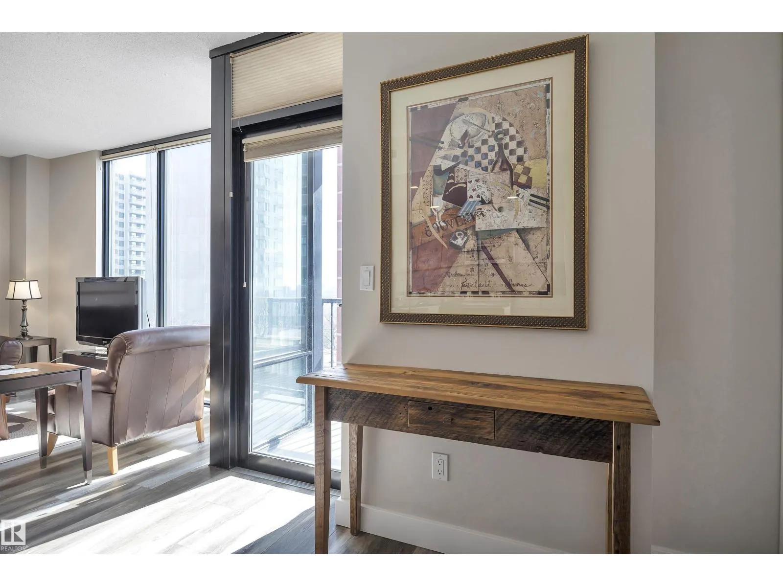 #606 10028 119 ST NW