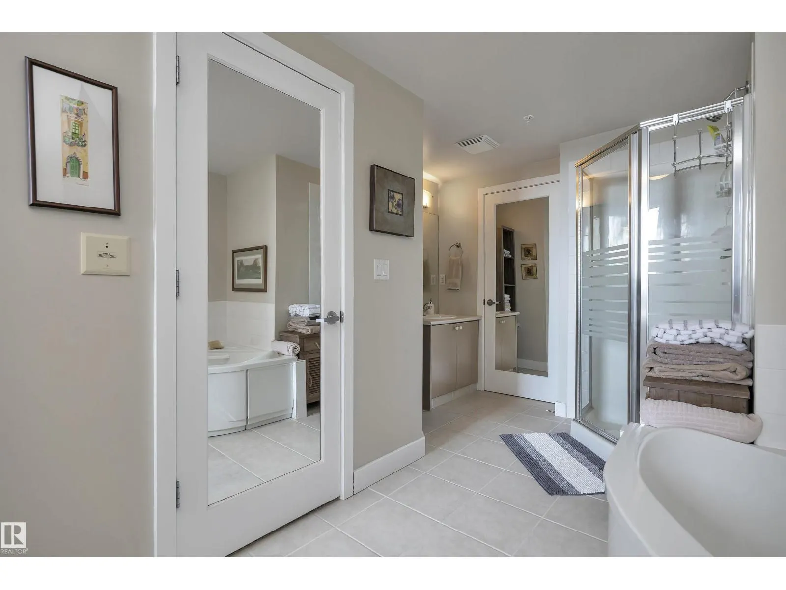 #606 10028 119 ST NW
