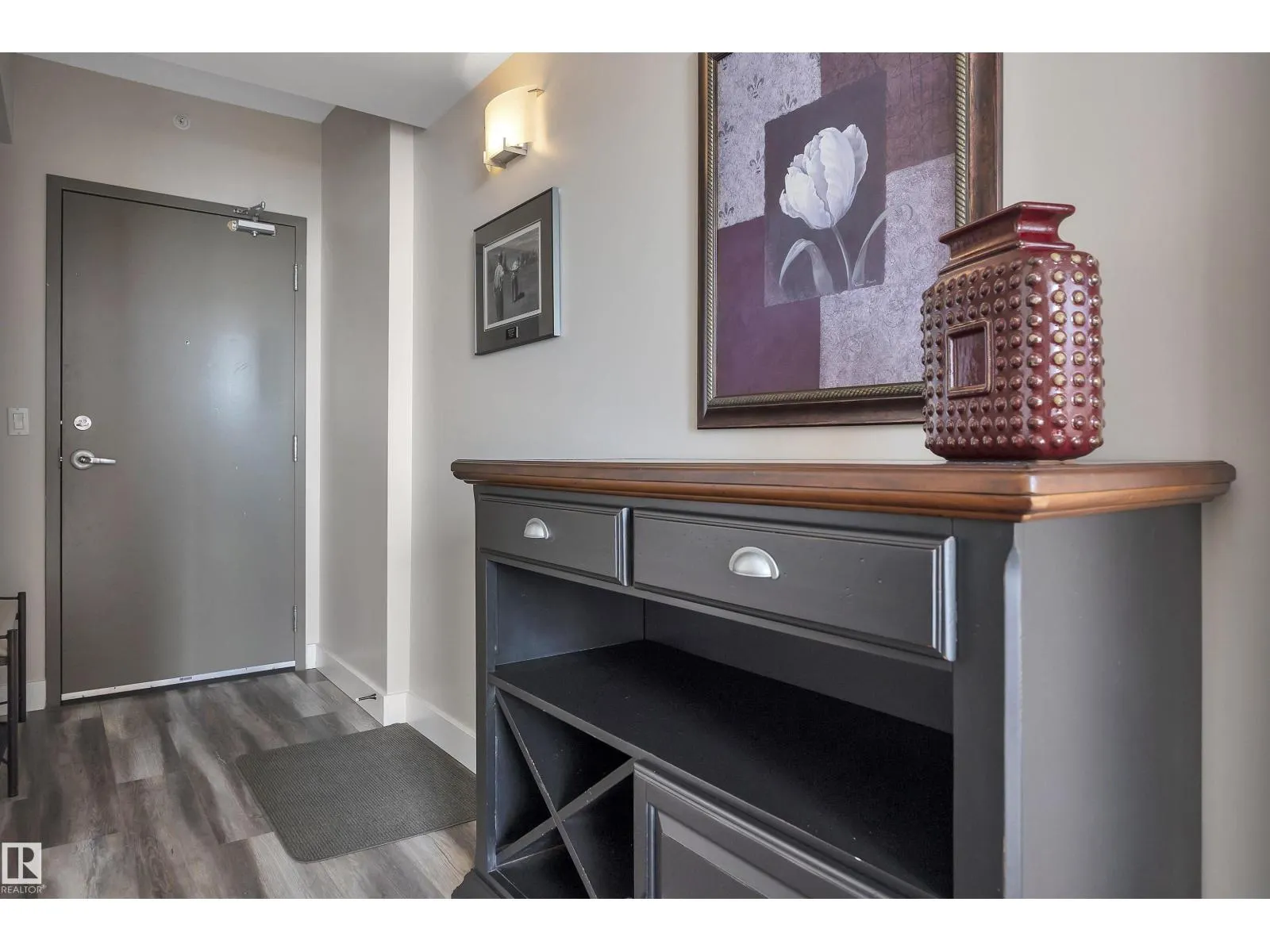 #606 10028 119 ST NW