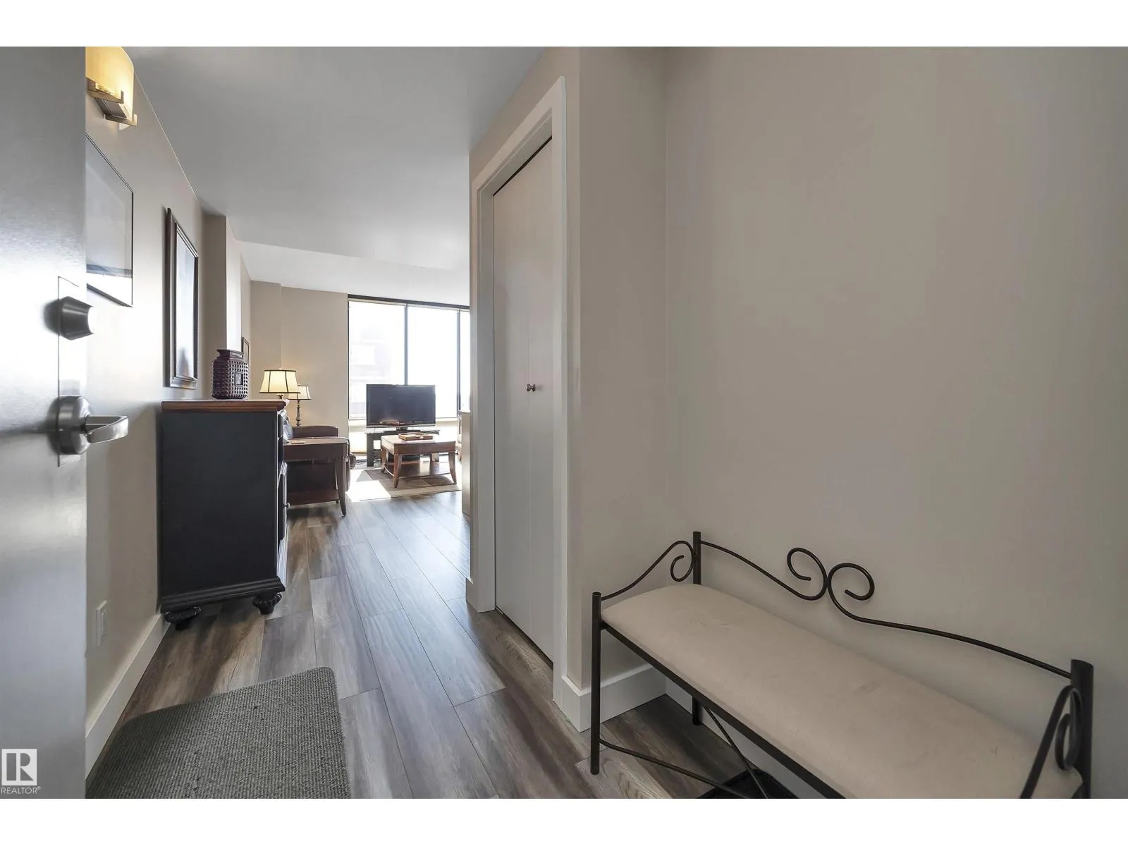 #606 10028 119 ST NW
