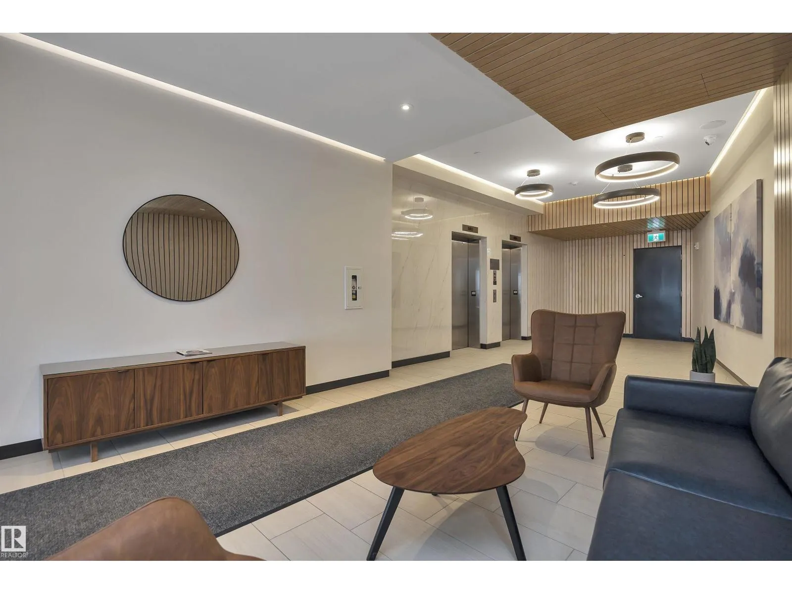 #606 10028 119 ST NW