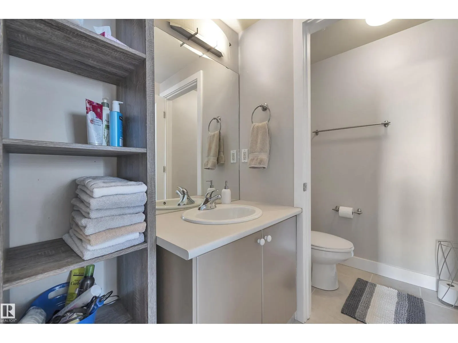 #606 10028 119 ST NW