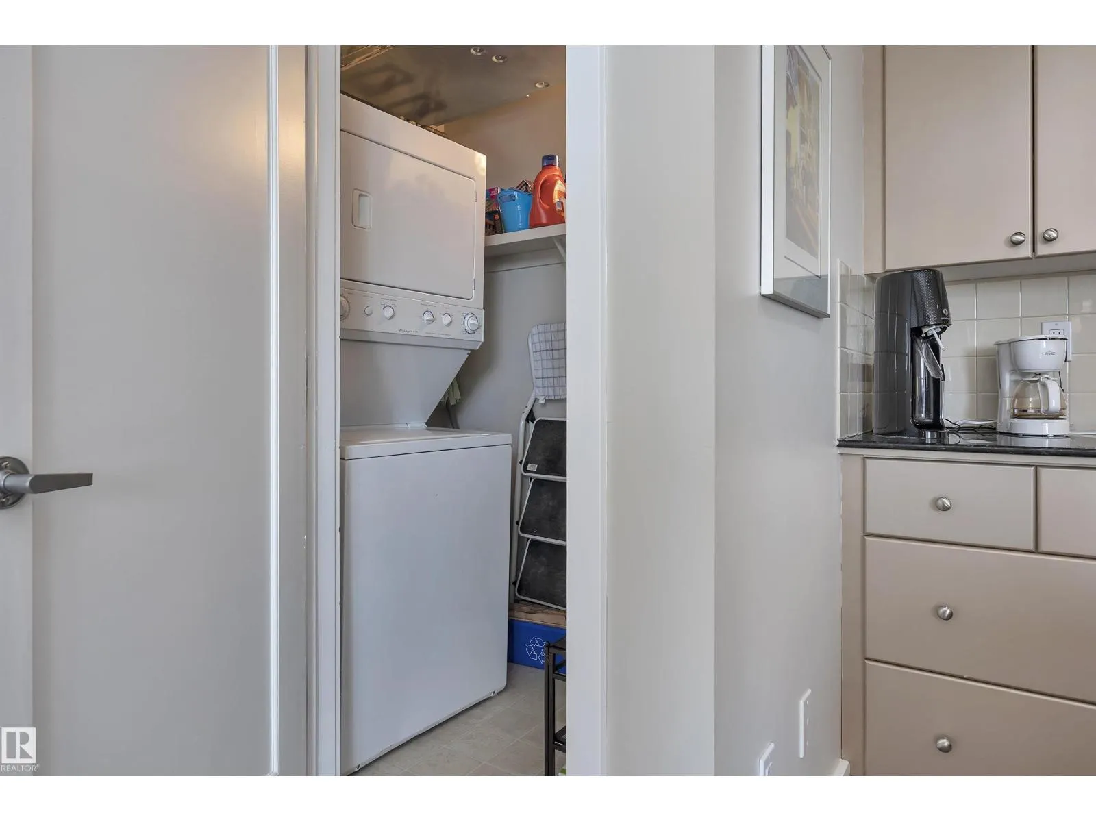 #606 10028 119 ST NW