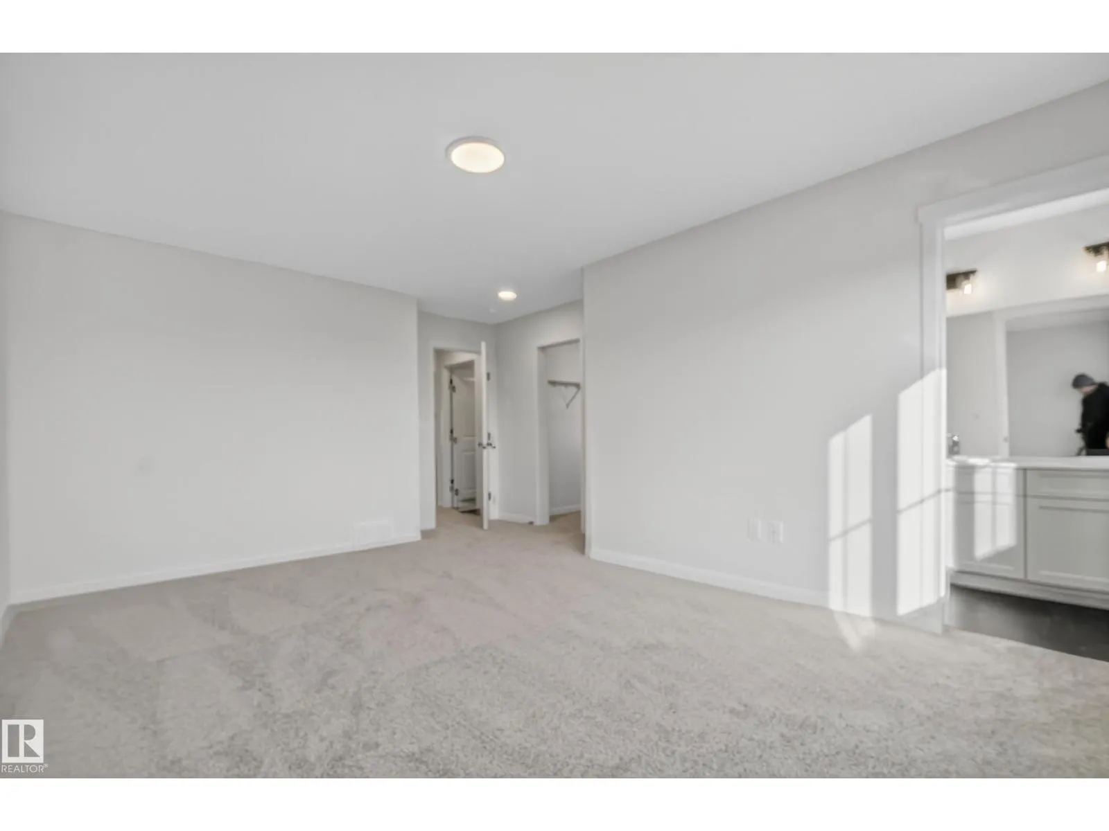 17448 2 ST NW