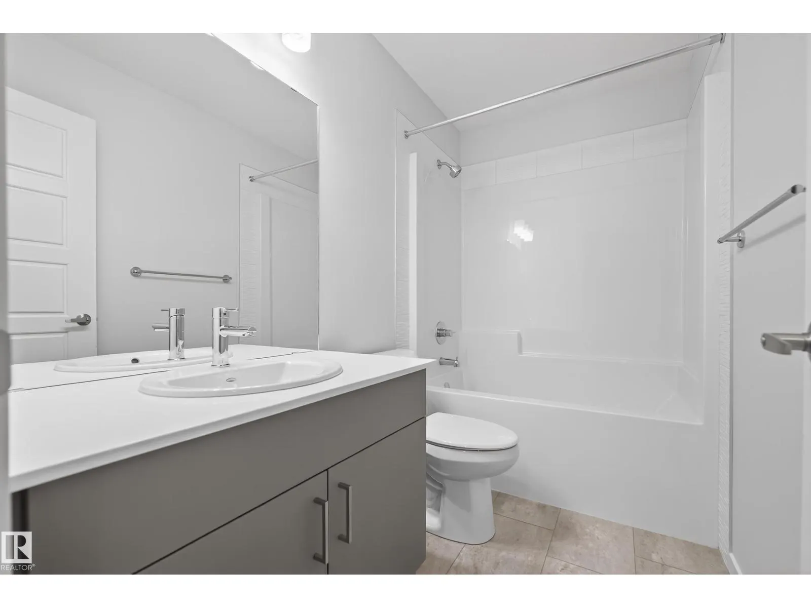 20723 24 AV NW