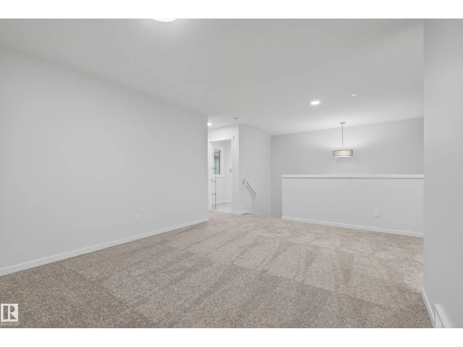20723 24 AV NW