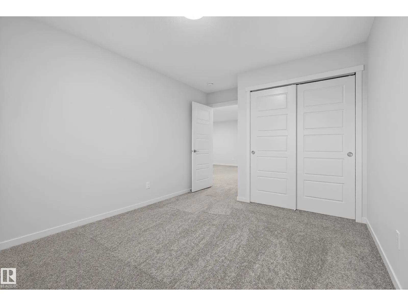20723 24 AV NW
