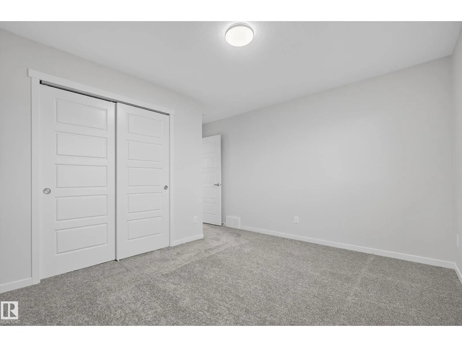 20723 24 AV NW