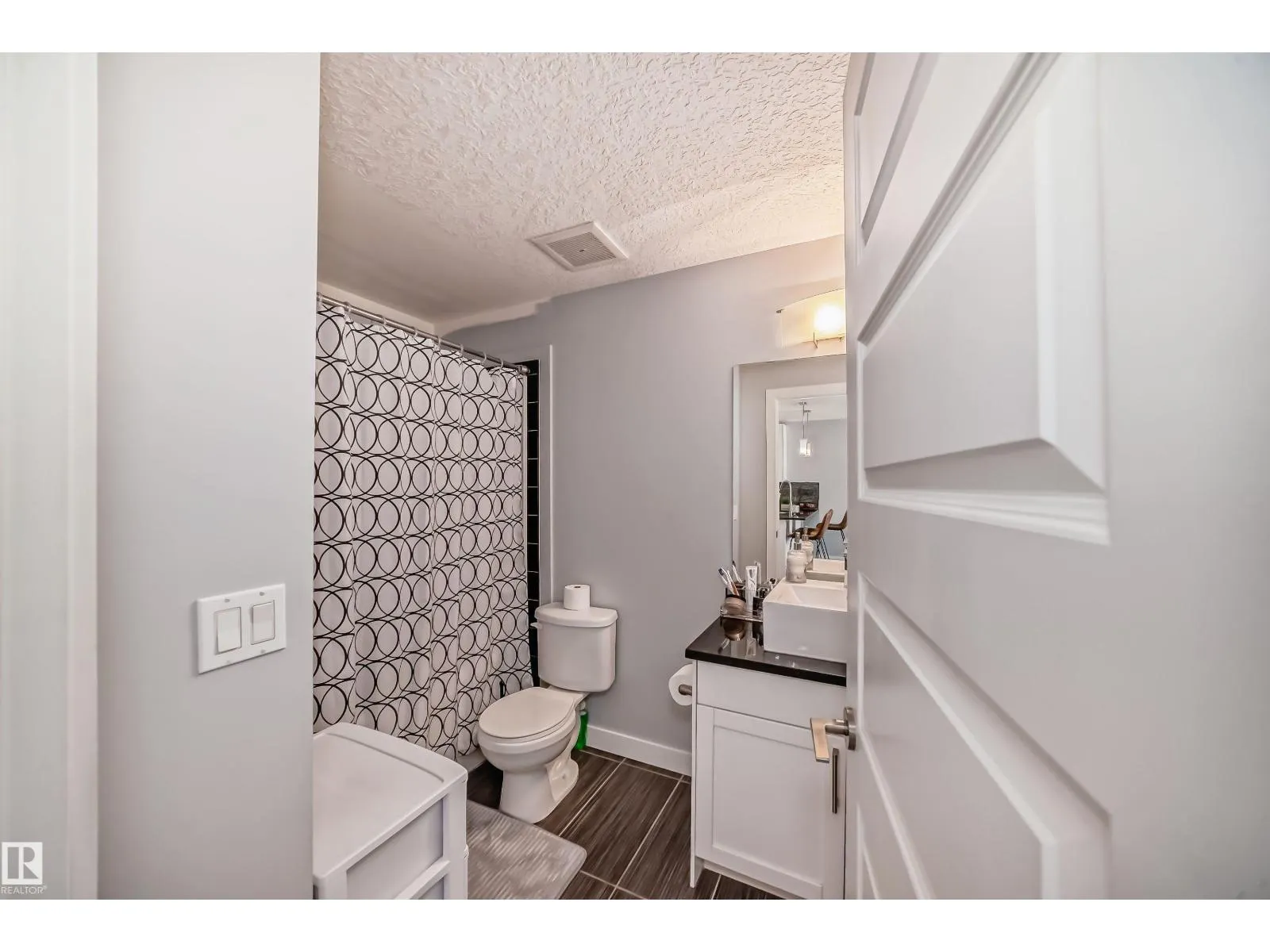 #928 5151 Windermere BV SW SW