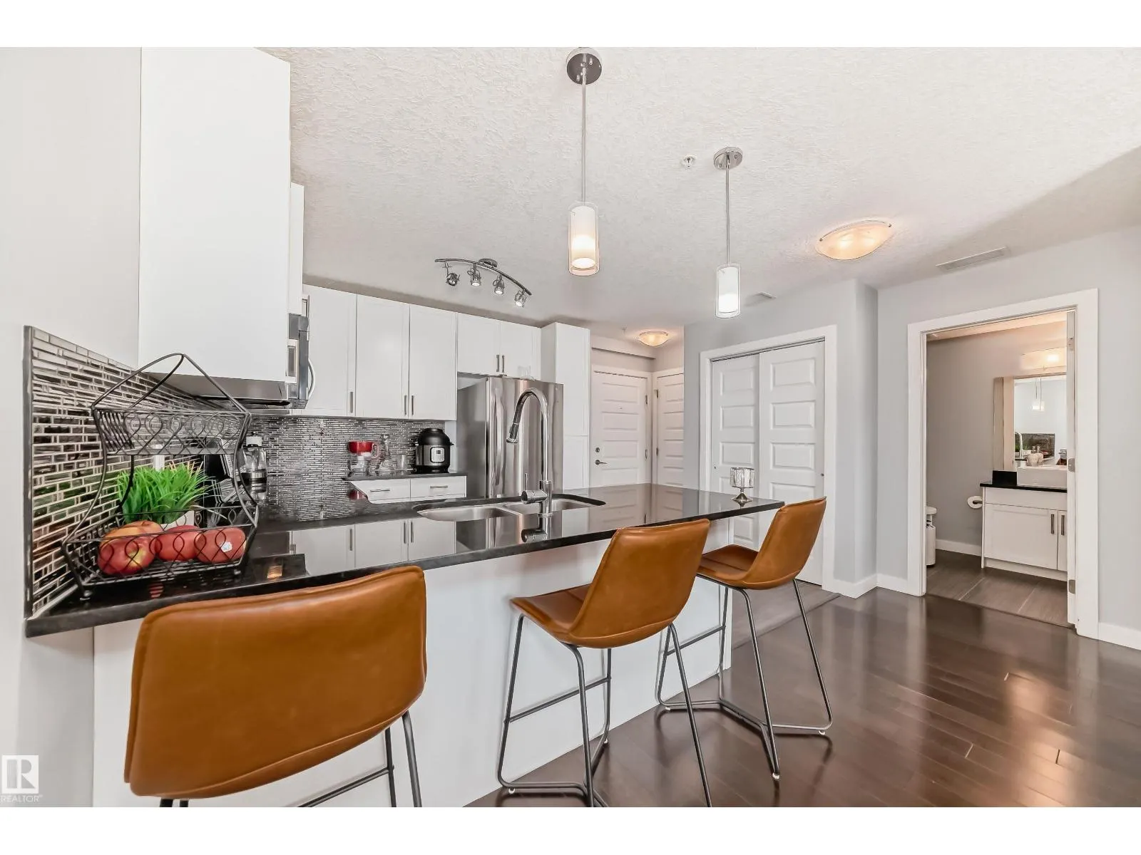 #928 5151 Windermere BV SW SW