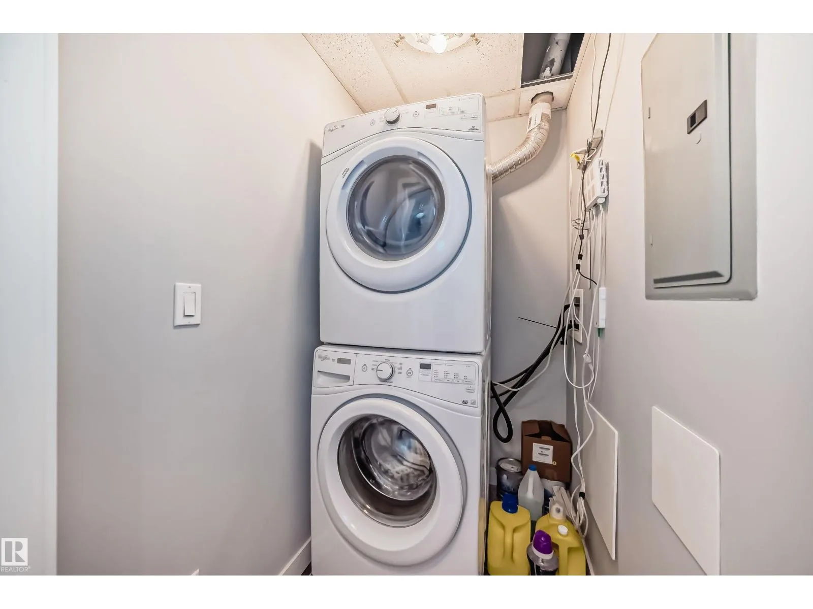 #928 5151 Windermere BV SW SW