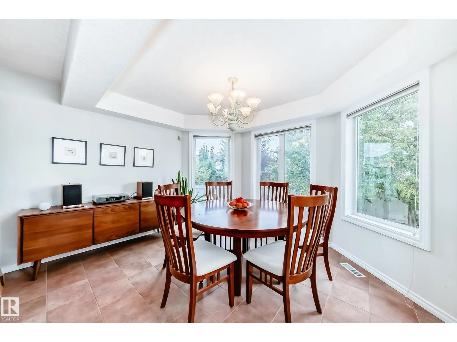 1173 Carter Crest RD NW NW