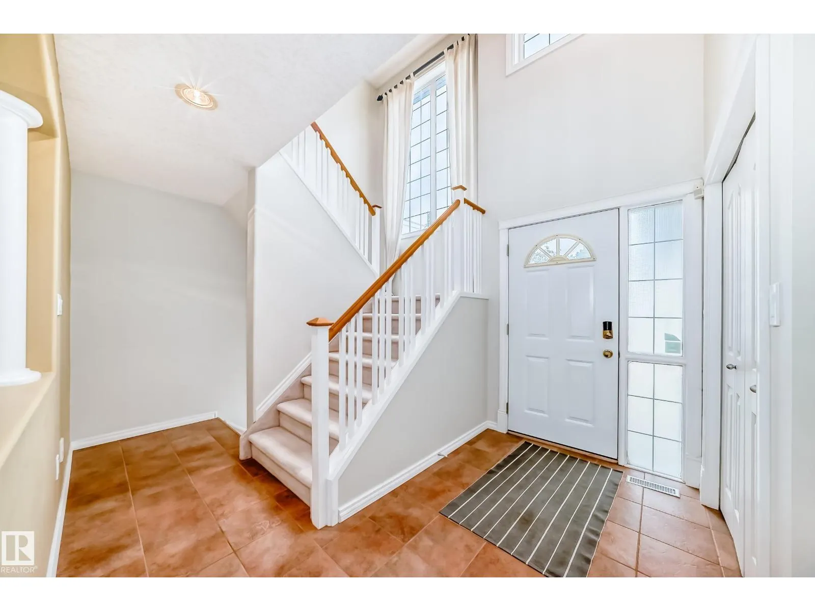 1173 Carter Crest RD NW NW