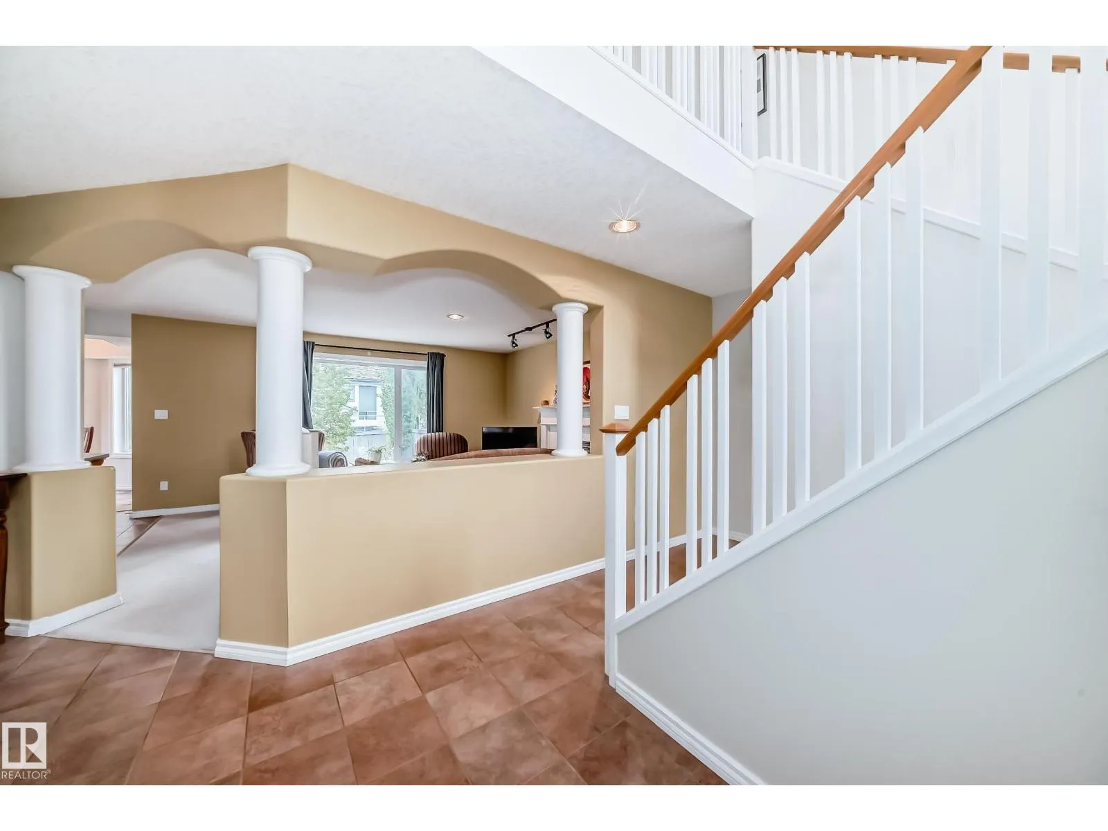 1173 Carter Crest RD NW NW