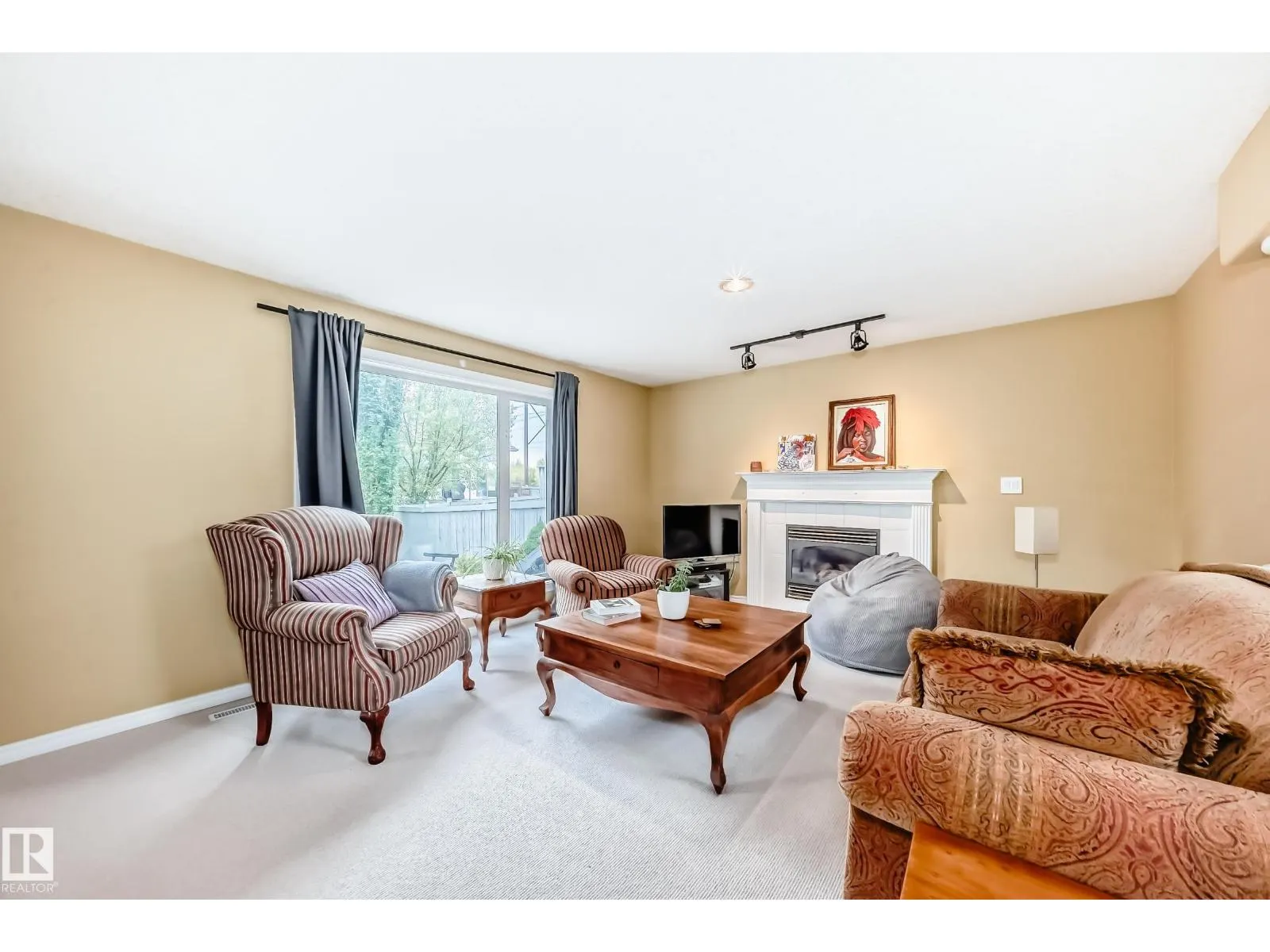 1173 Carter Crest RD NW NW