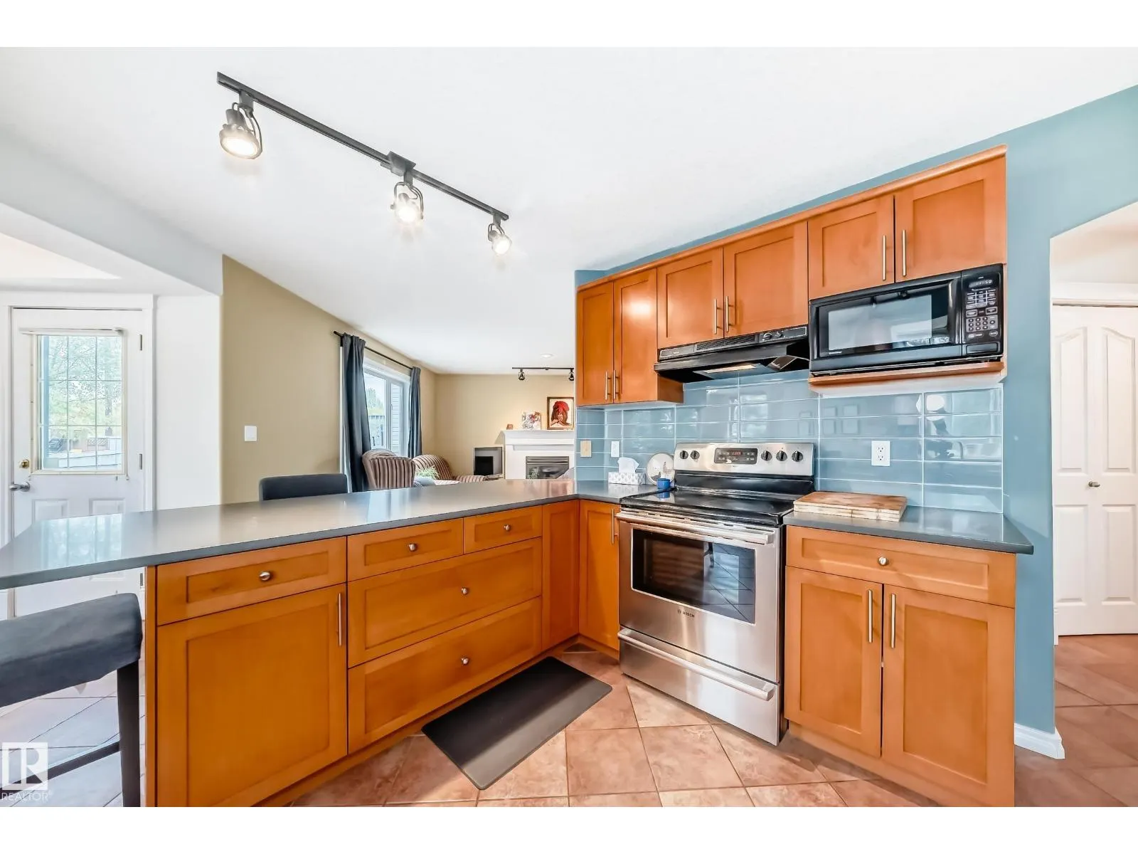 1173 Carter Crest RD NW NW