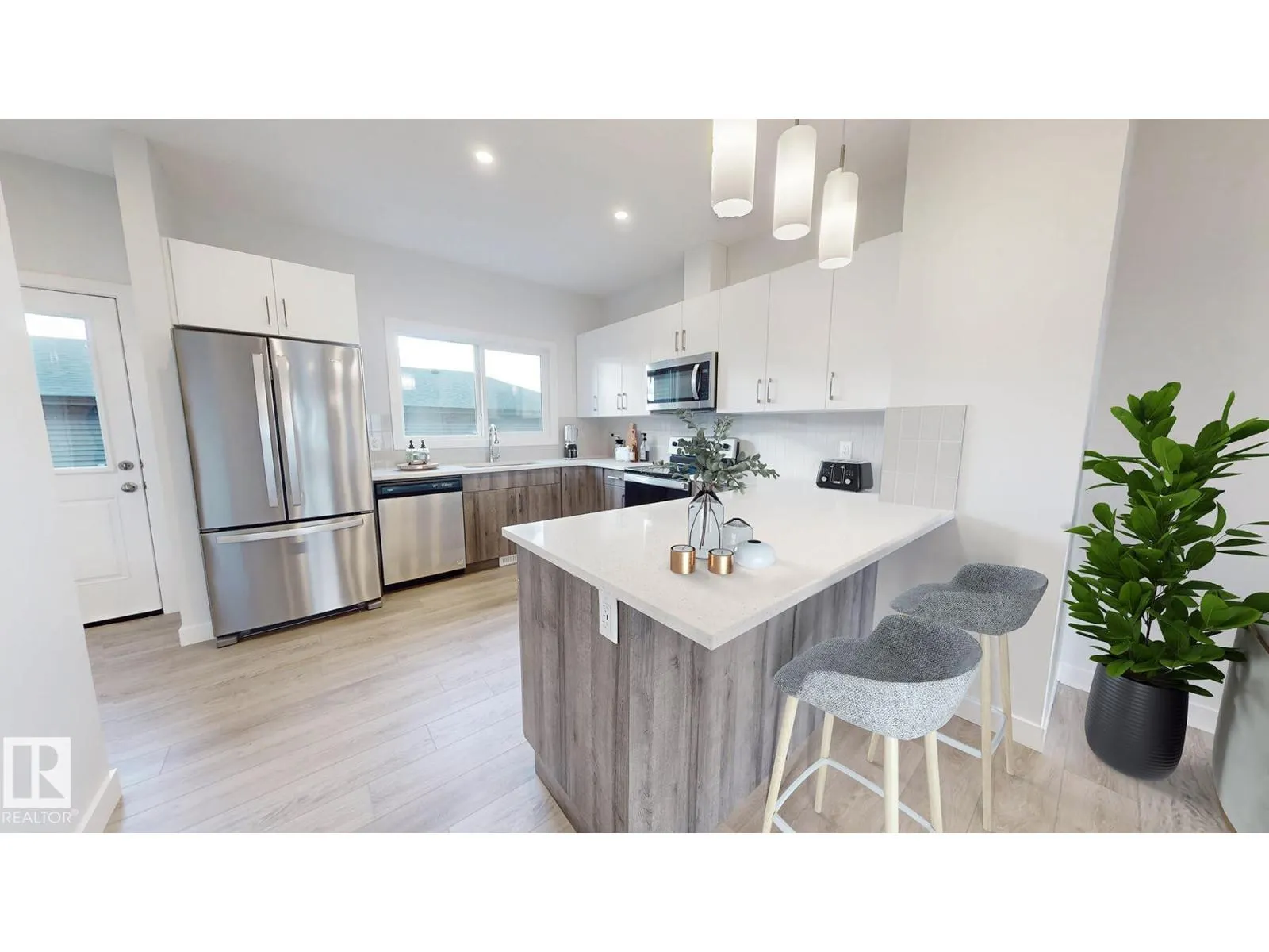 691 Cambrian BV