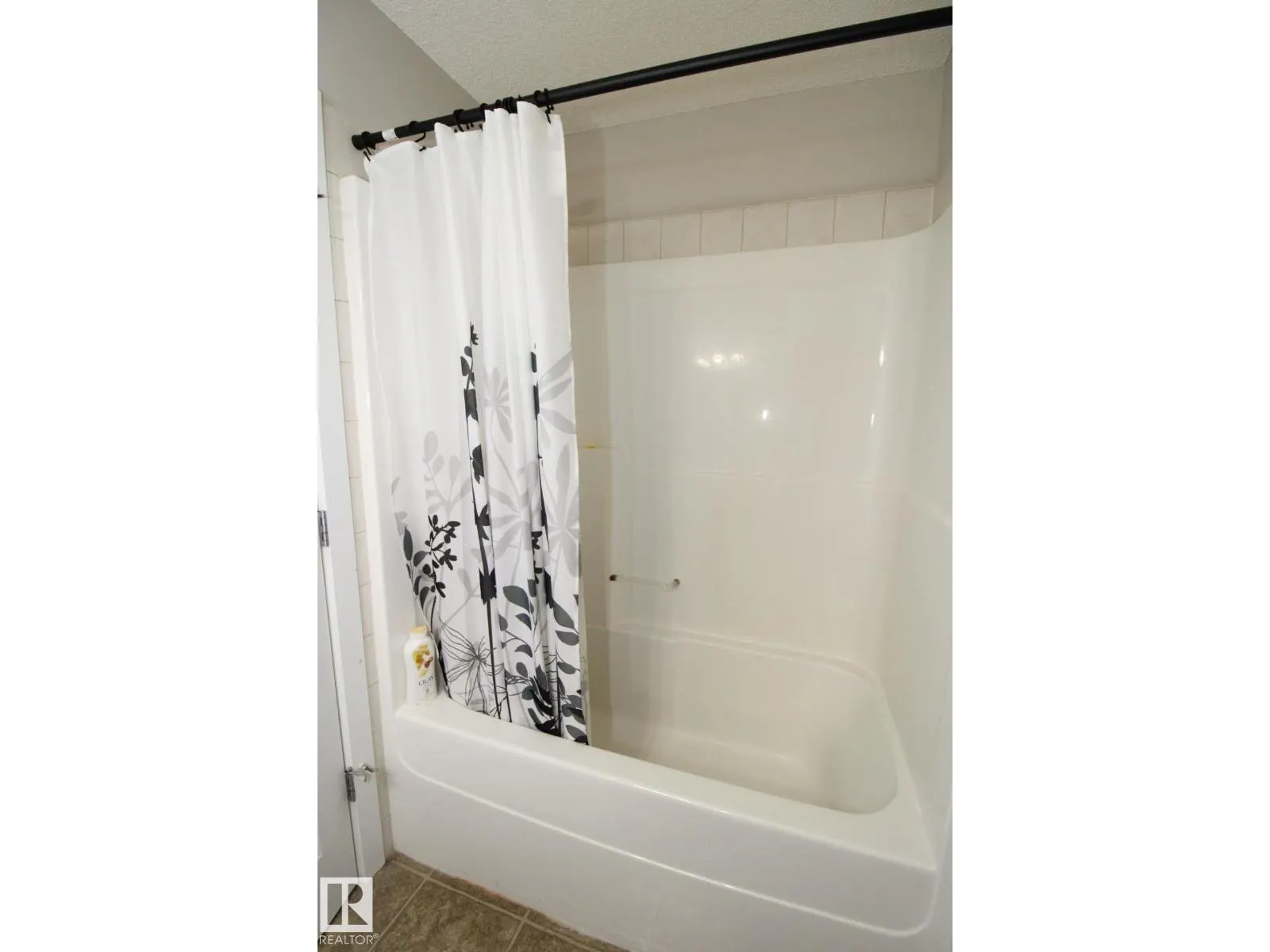3143 TRELLE LO NW