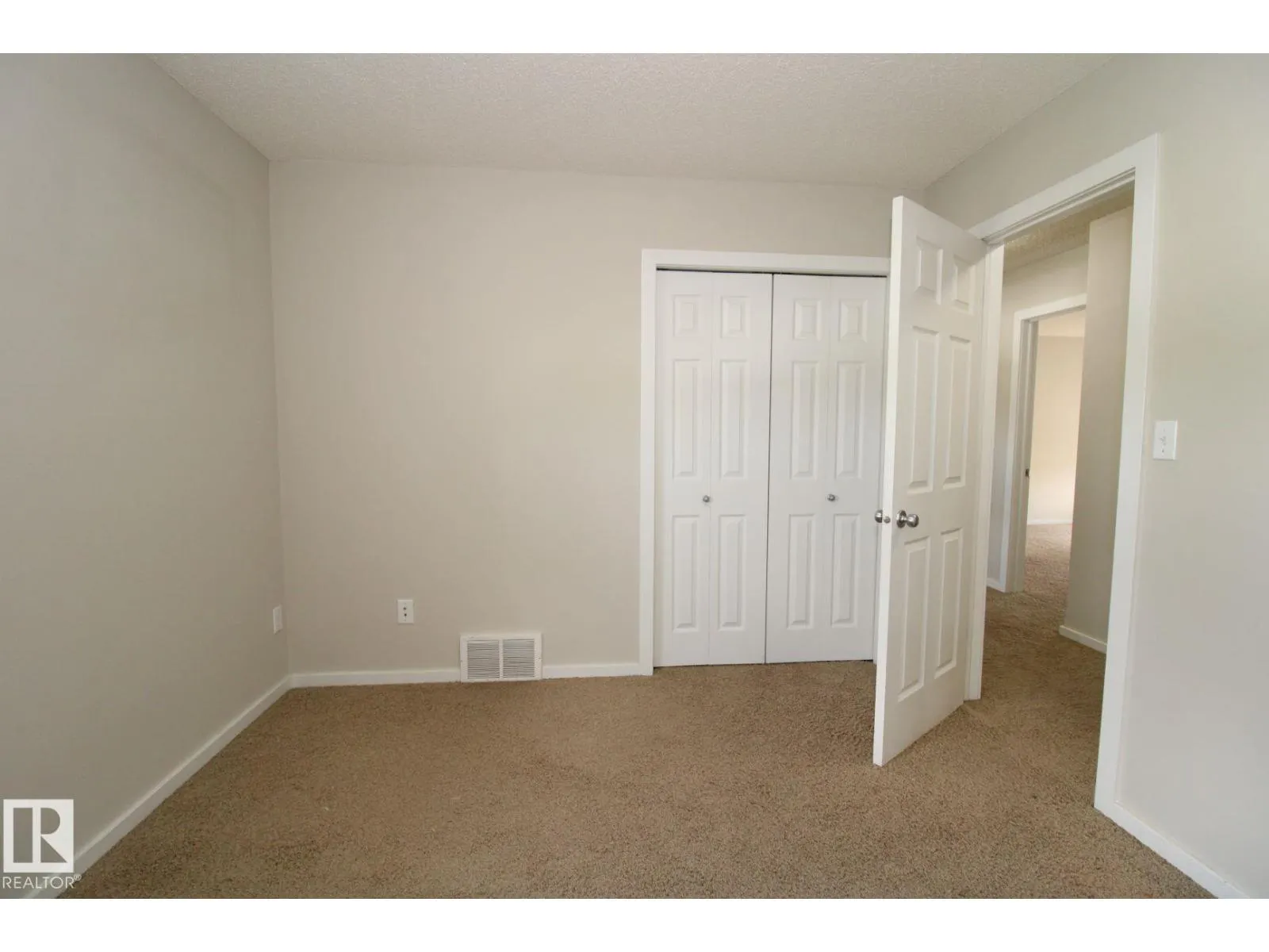 3143 TRELLE LO NW