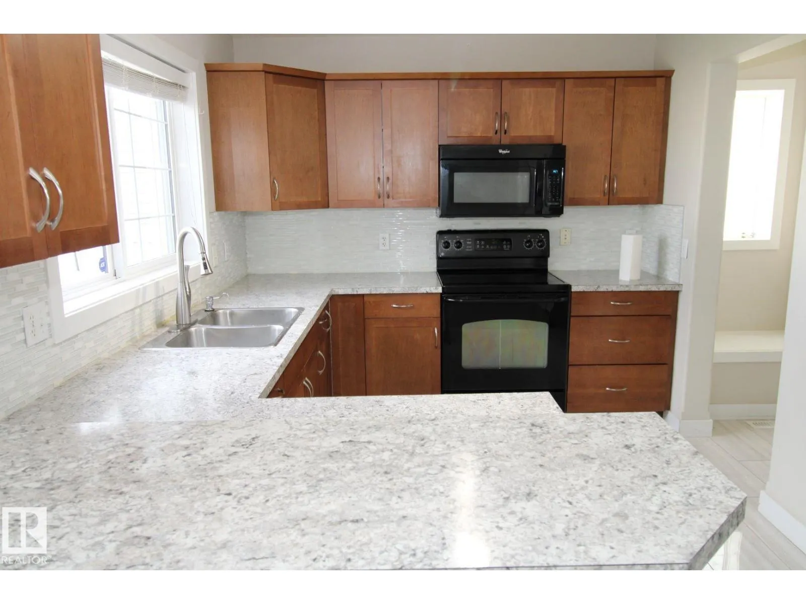 3143 TRELLE LO NW