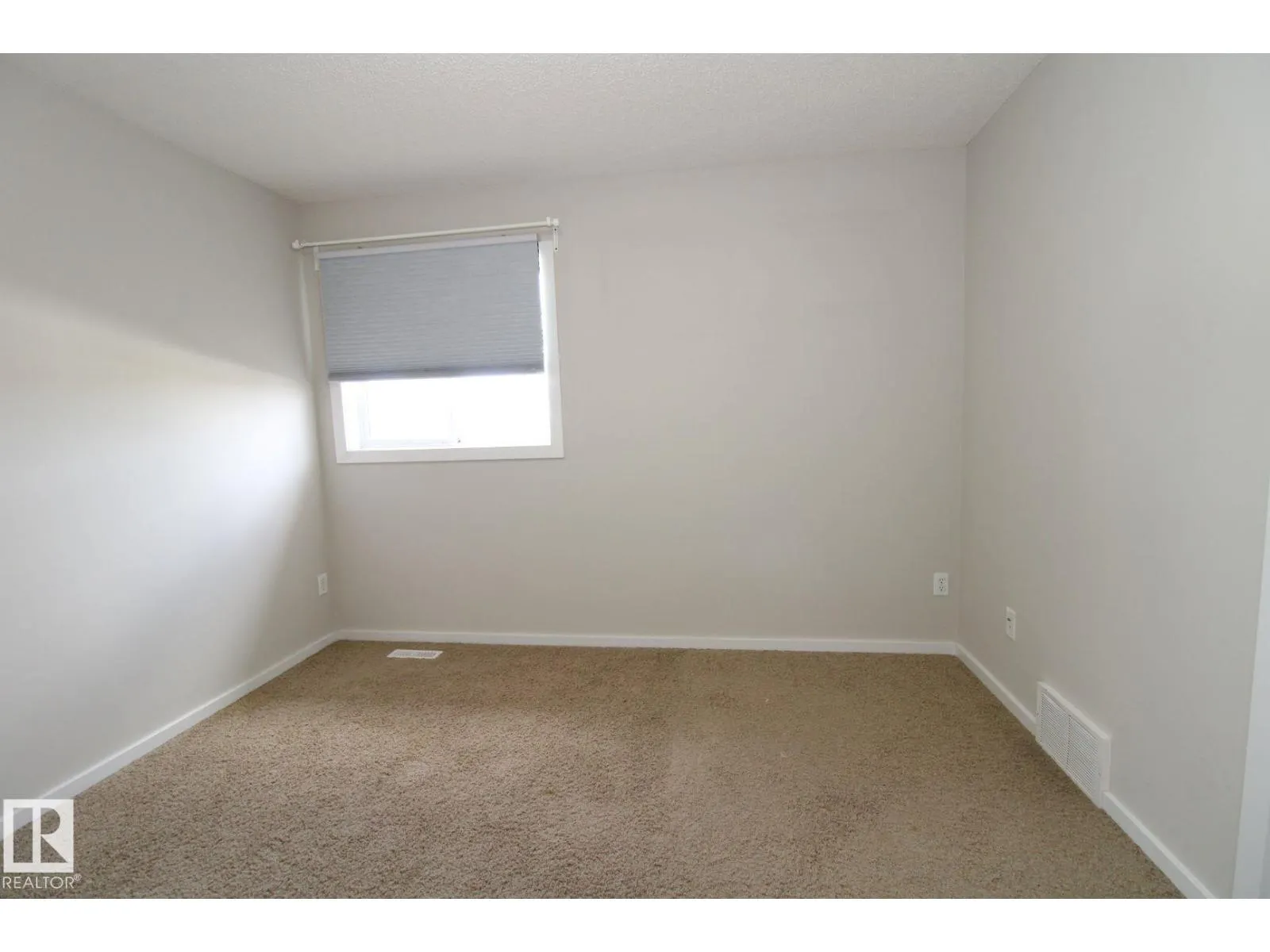 3143 TRELLE LO NW