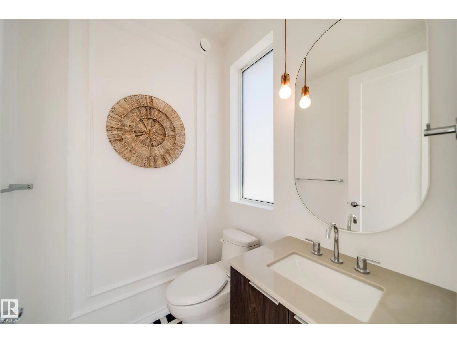 7540 80 AV NW