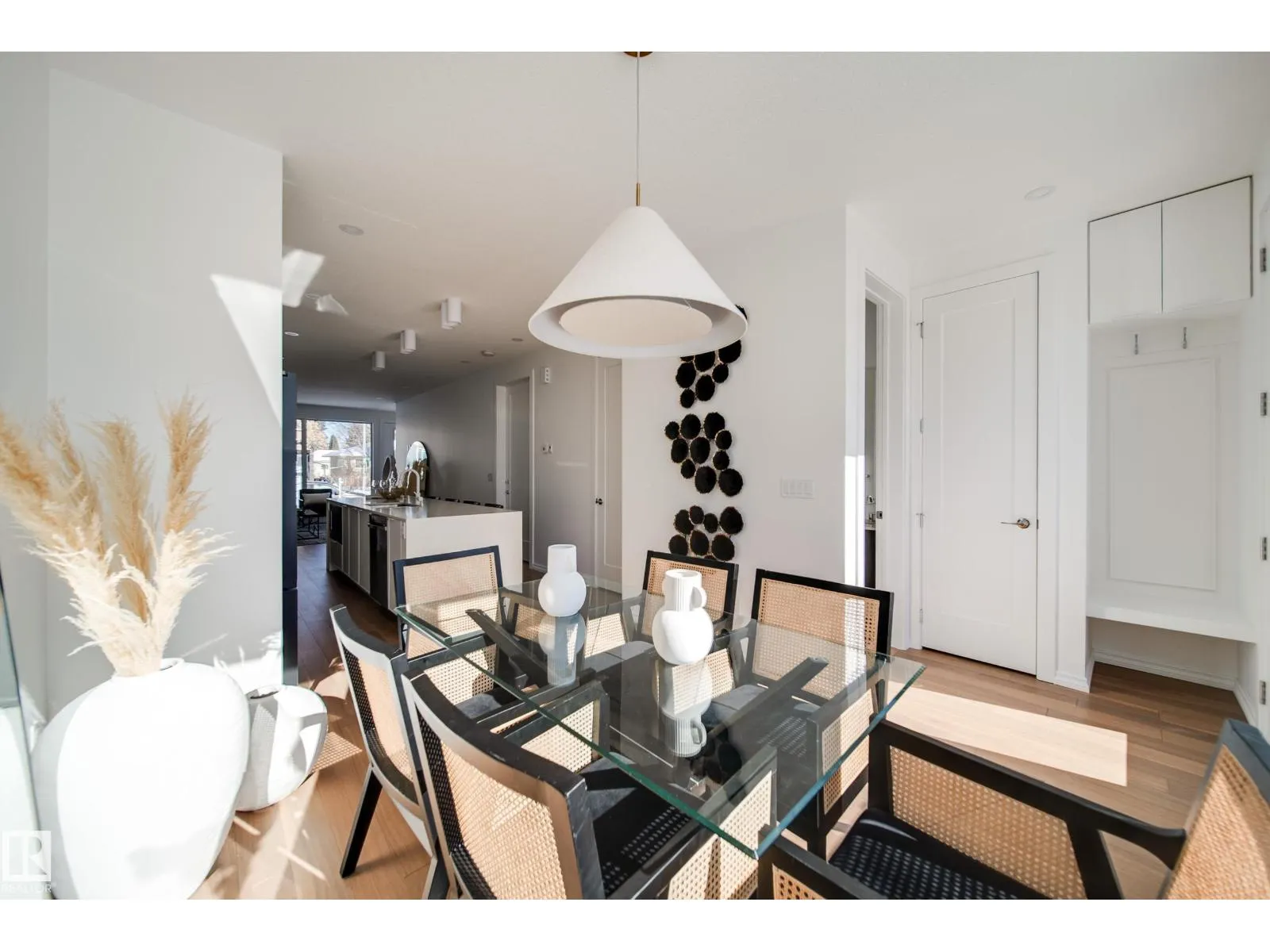 7540 80 AV NW