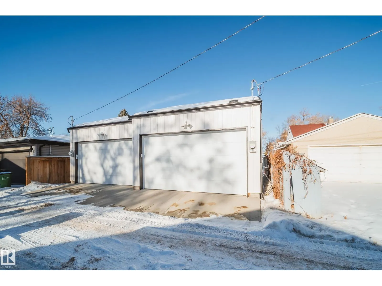 7540 80 AV NW