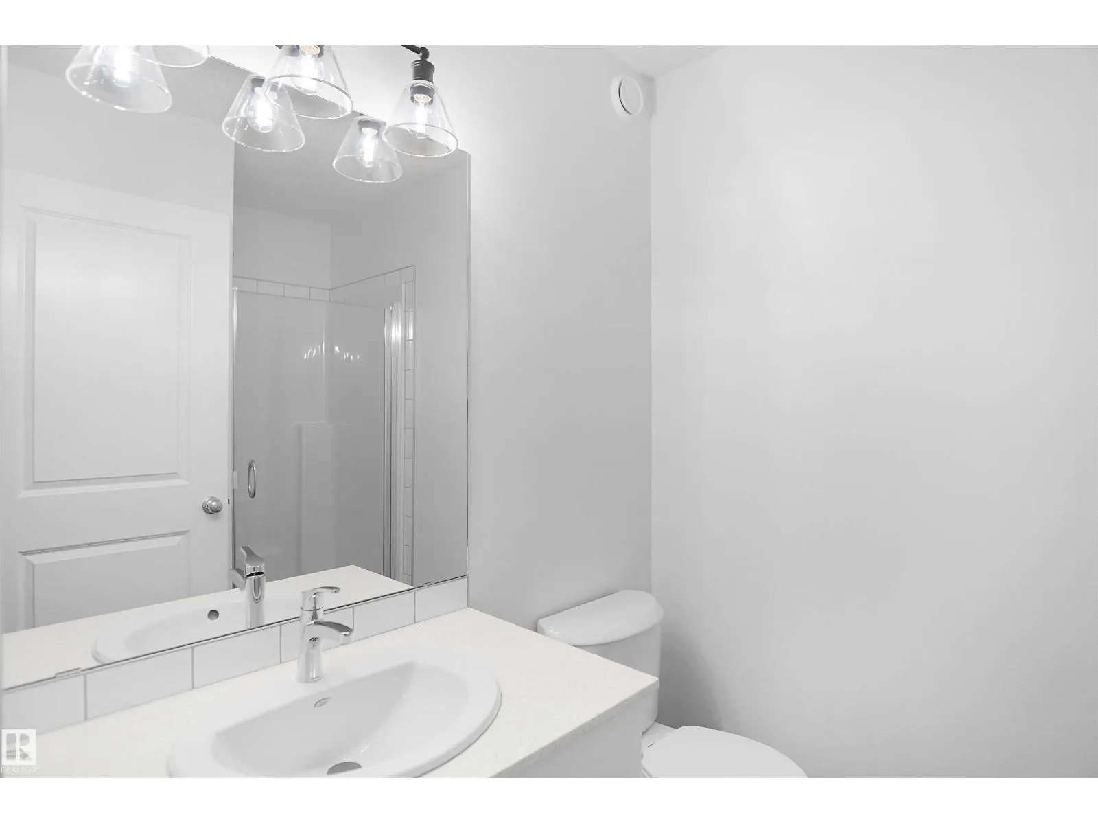 2023 210 ST NW