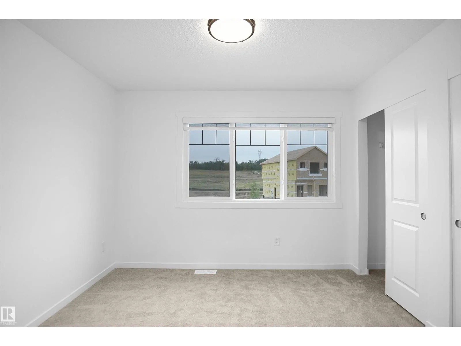2023 210 ST NW