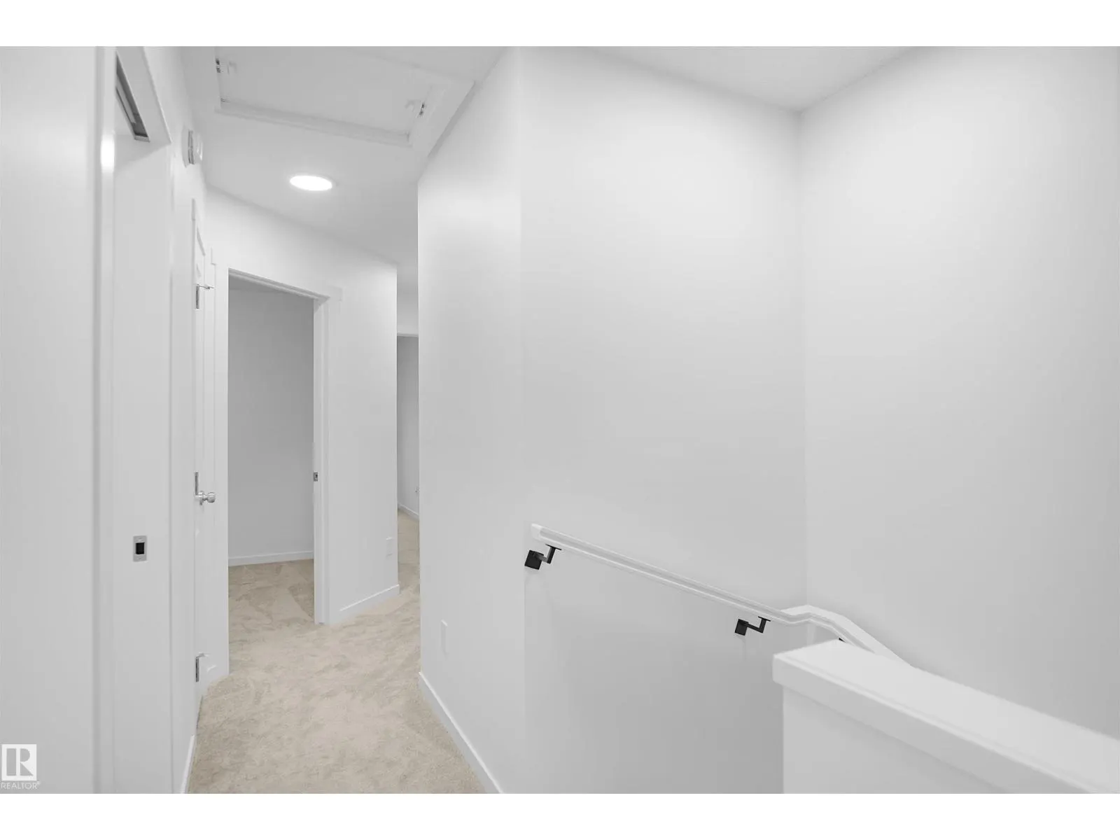 2023 210 ST NW